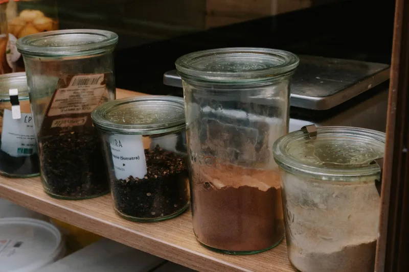 Plastic in Every Bite? How to Choose Packaging That's as Clean as the Food Inside